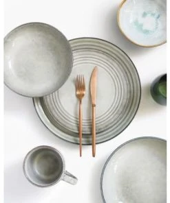 Medard De Noblat Assiette Salade Et Pâtes En Grès Gris Clair -Chef&Sommelier-boutique assiette salade et pates en gres gris clair 1