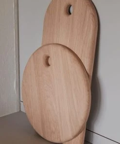 OYOY Living Design Planche à Découper Marron Chêne Ø31,5xH2cm 9 OYOY Living Design Planche à Découper Marron Chêne Ø31,5xH2cm -Chef&Sommelier-boutique planche a decouper marron chene oe31 5xh2cm 2