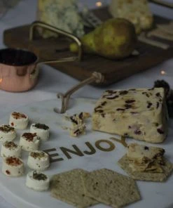 Artesa Plateau De Fromage Ronde Avec Ecriture En Marbre Blanc&doré 10 Artesa Plateau De Fromage Ronde Avec Ecriture En Marbre Blanc&doré -Chef&Sommelier-boutique plateau de fromage ronde avec ecriture en marbre blanc dore 2